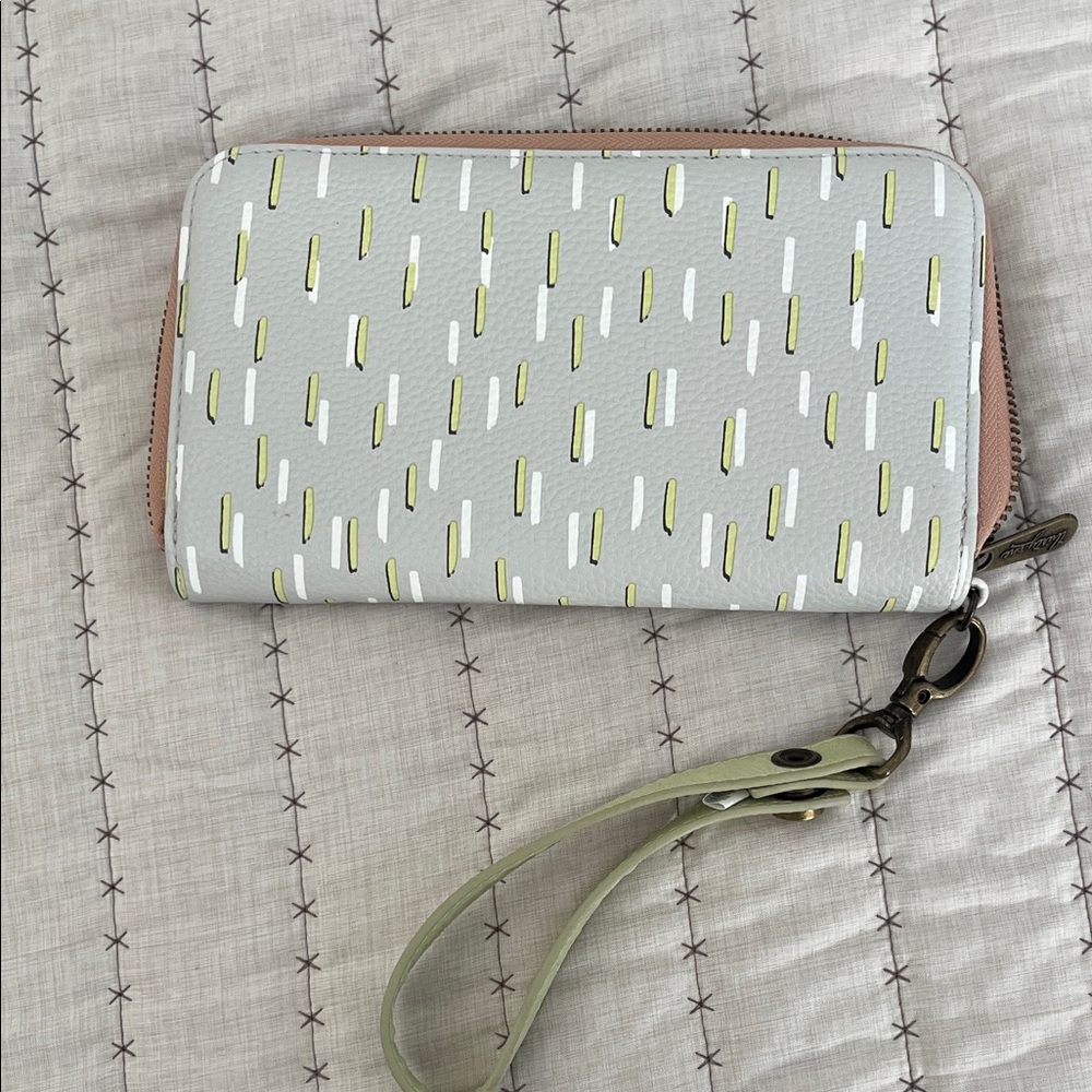 Thirty-One Gray wristlet with Green and White accents